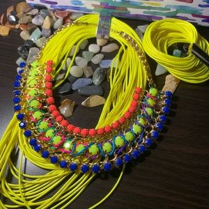 🍑Vibrant Necklace and Bracelet Set